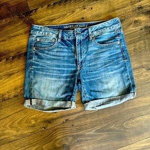 American Eagle Bermuda shorts